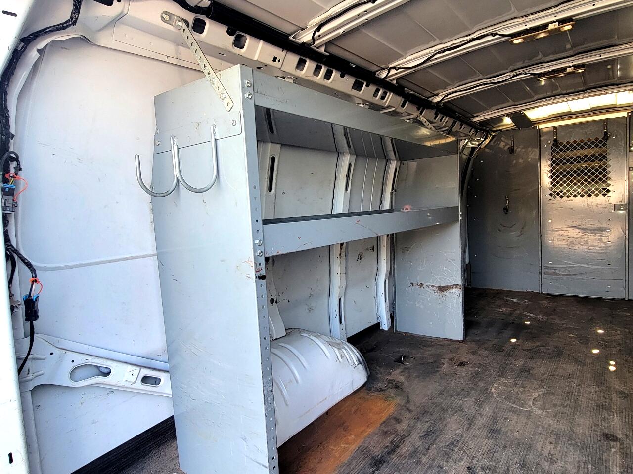 2021 Gmc Savana Cargo photo 9