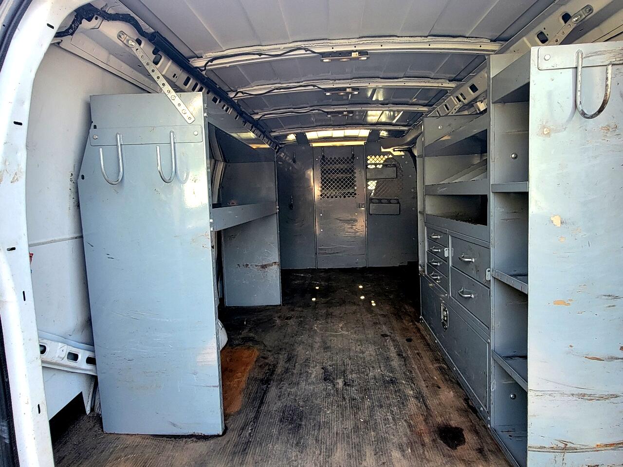 2021 Gmc Savana Cargo photo 10