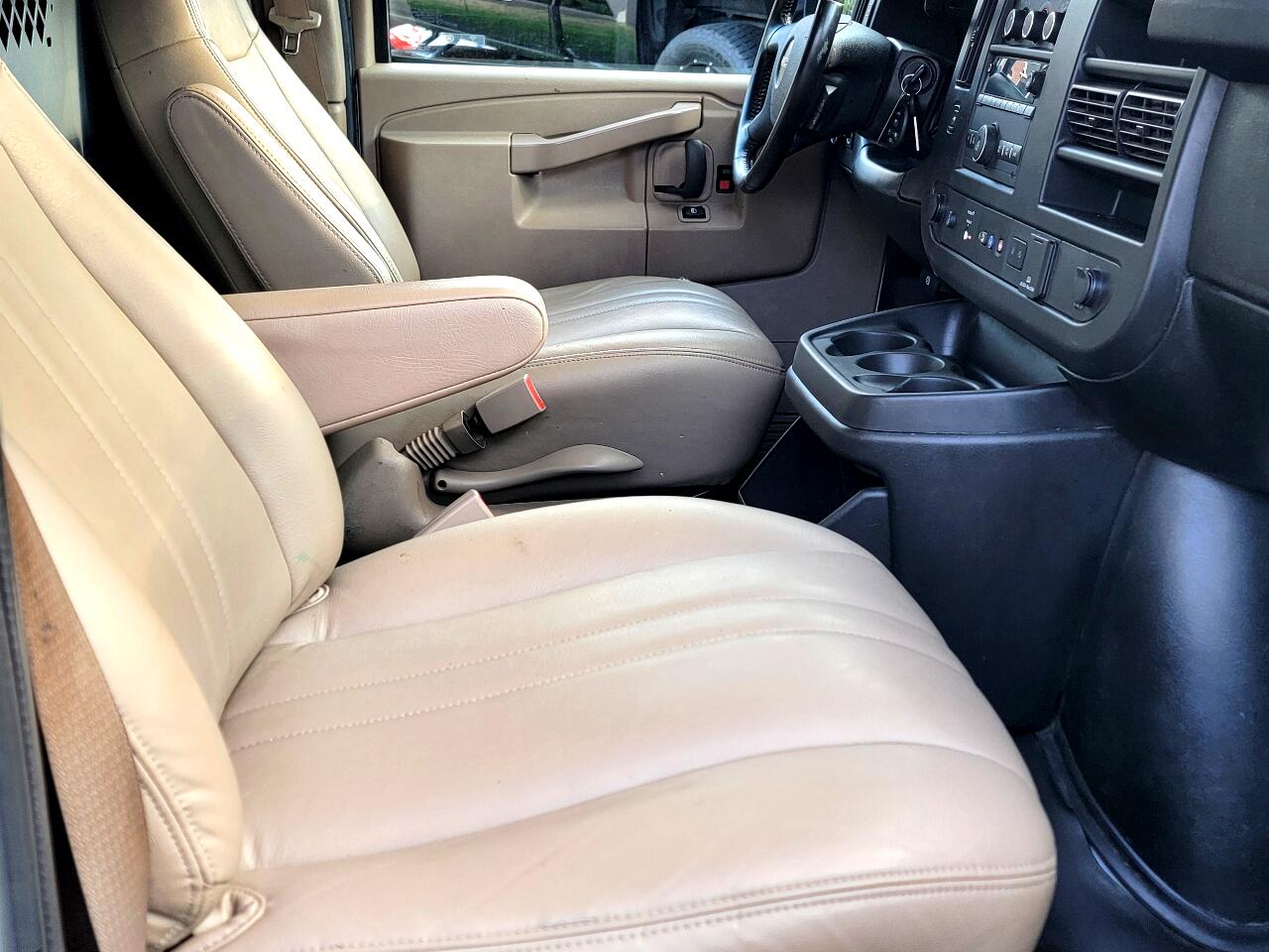2021 Gmc Savana Cargo photo 12