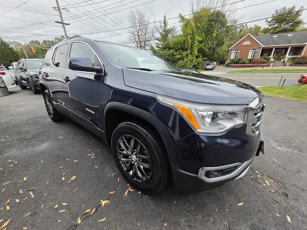 GMC Acadia AWD 4dr SLT w/SLT-1 2017