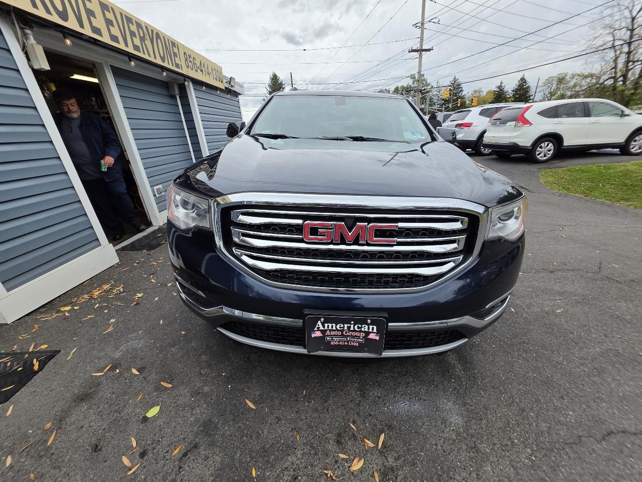 GMC Acadia AWD 4dr SLT w/SLT-1 2017