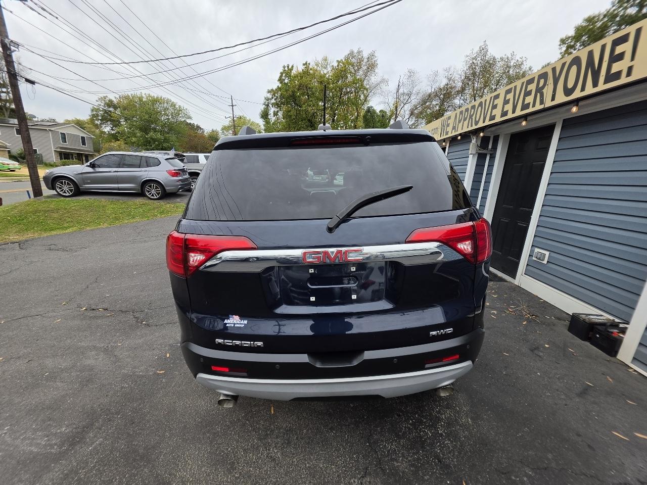GMC Acadia AWD 4dr SLT w/SLT-1 2017