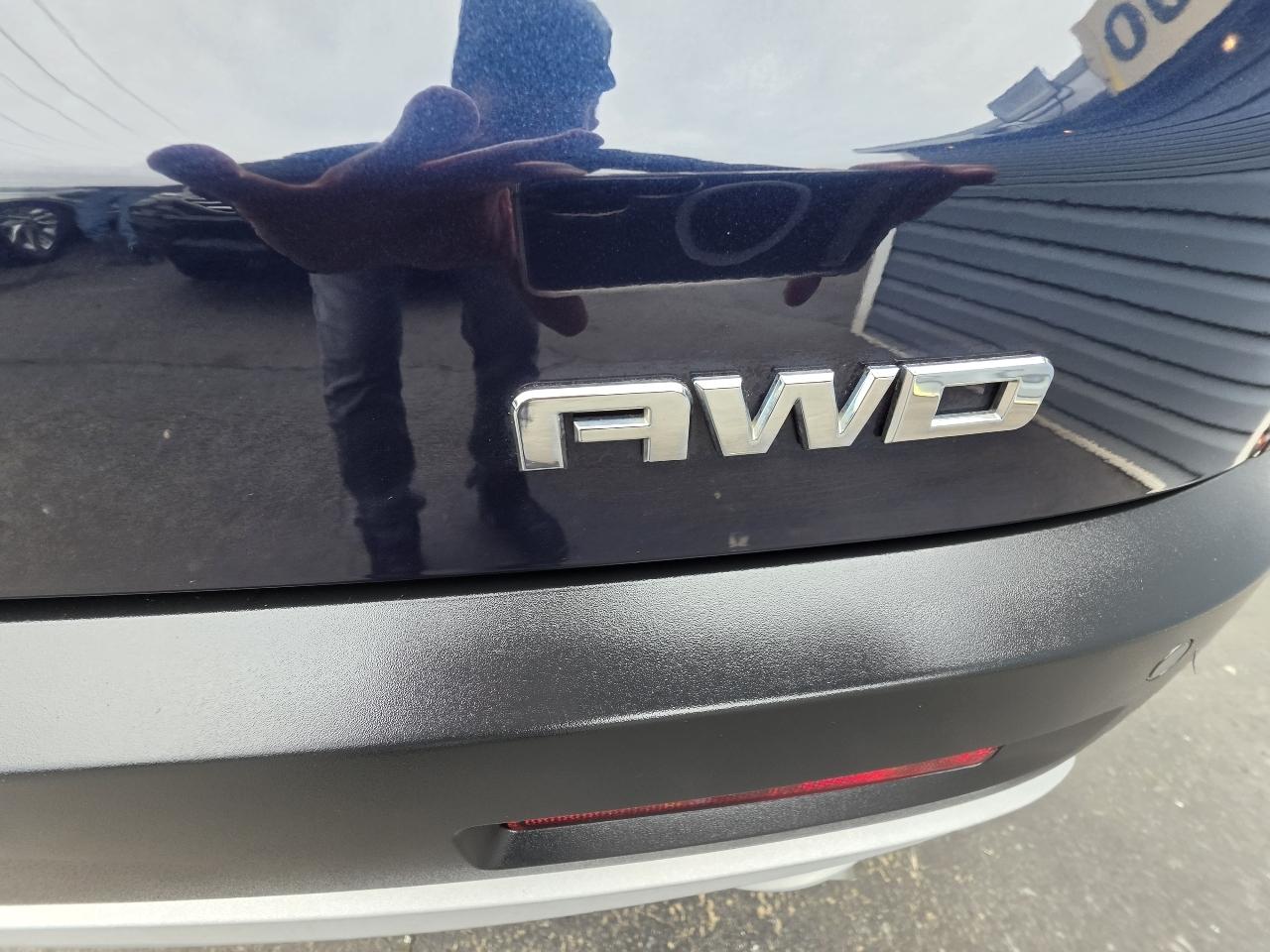 GMC Acadia AWD 4dr SLT w/SLT-1 2017
