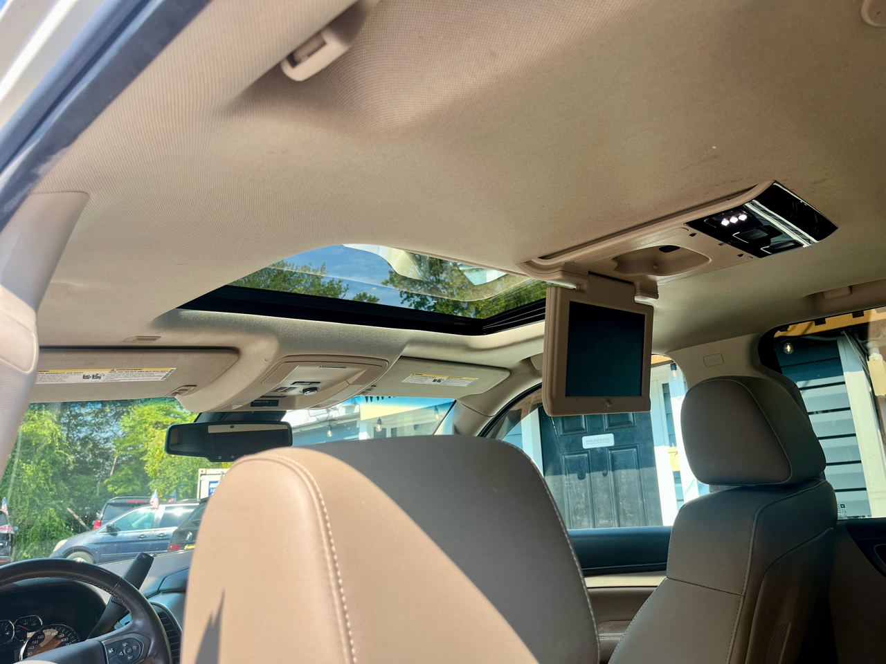2015 Chevrolet Tahoe LTZ photo 18