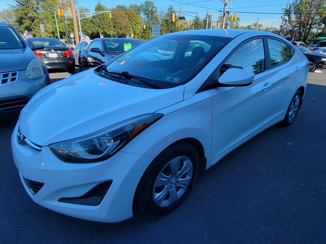2016 Hyundai Elantra SE photo 2