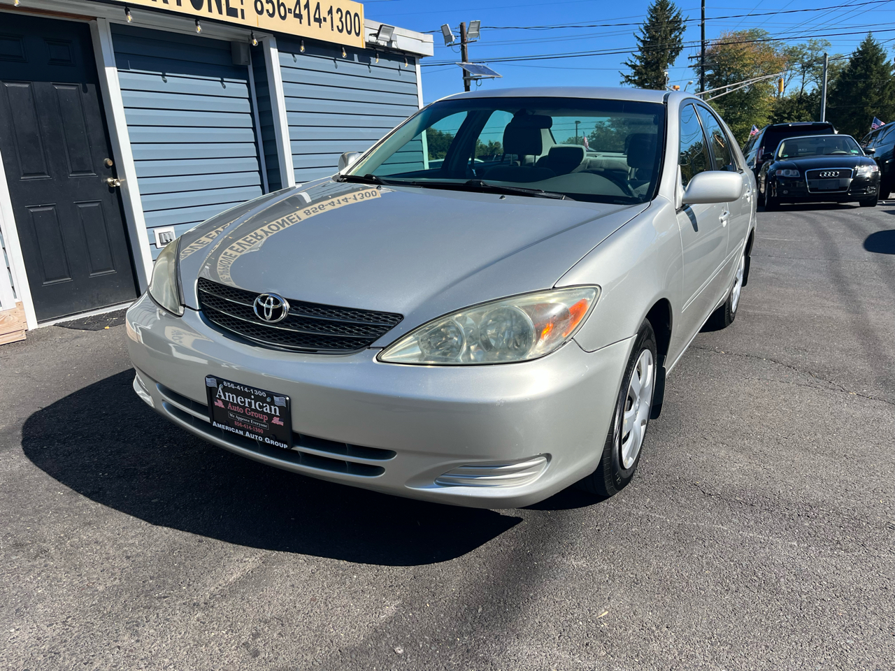 2003 Toyota Camry LE photo 2