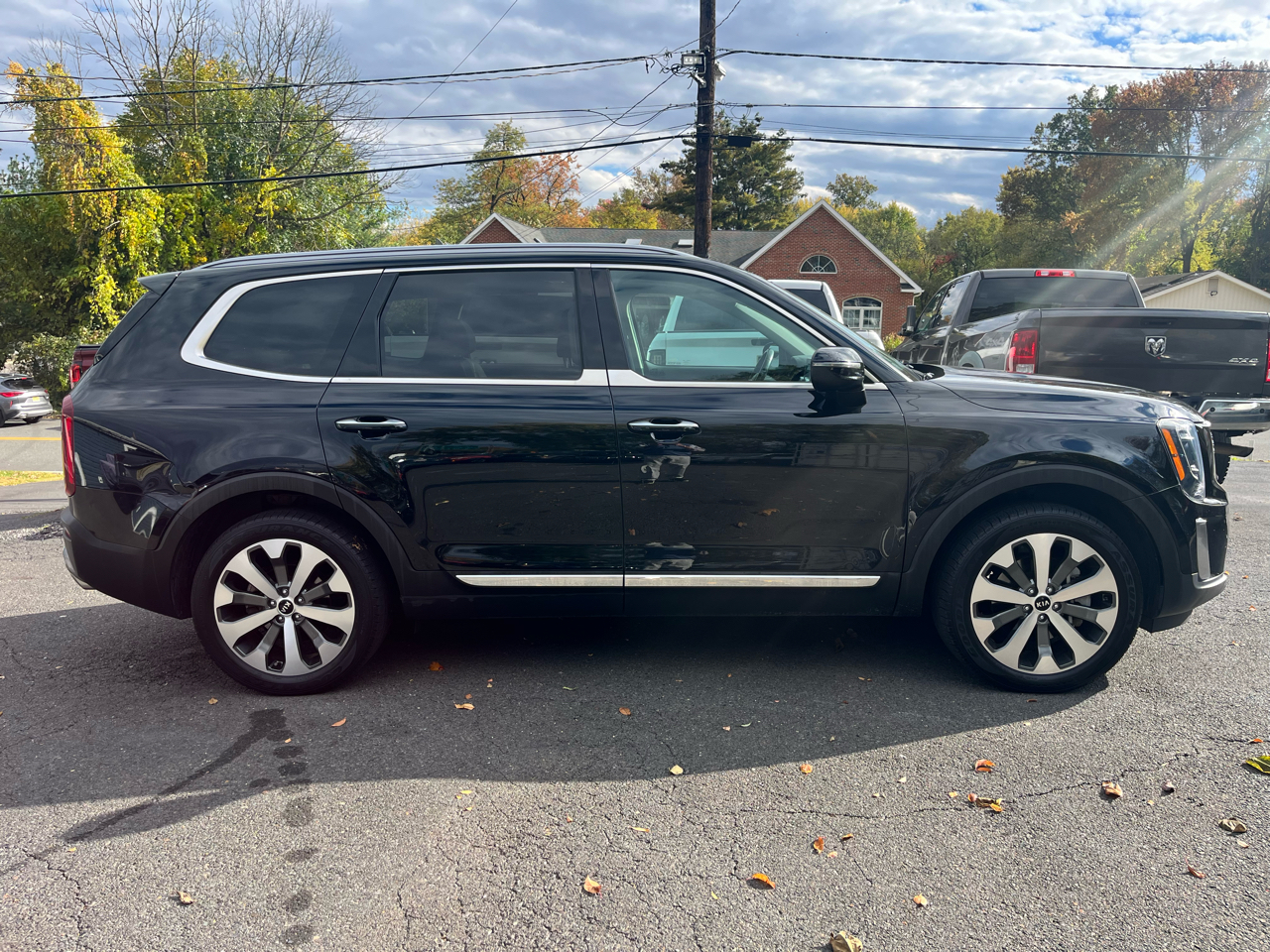 Kia Telluride S FWD 2020 Kia Telluride S FWD 2020