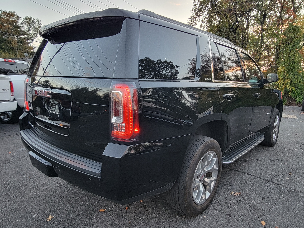 GMC Yukon 4WD 4dr SLE 2019 GMC Yukon 4WD 4dr SLE 2019