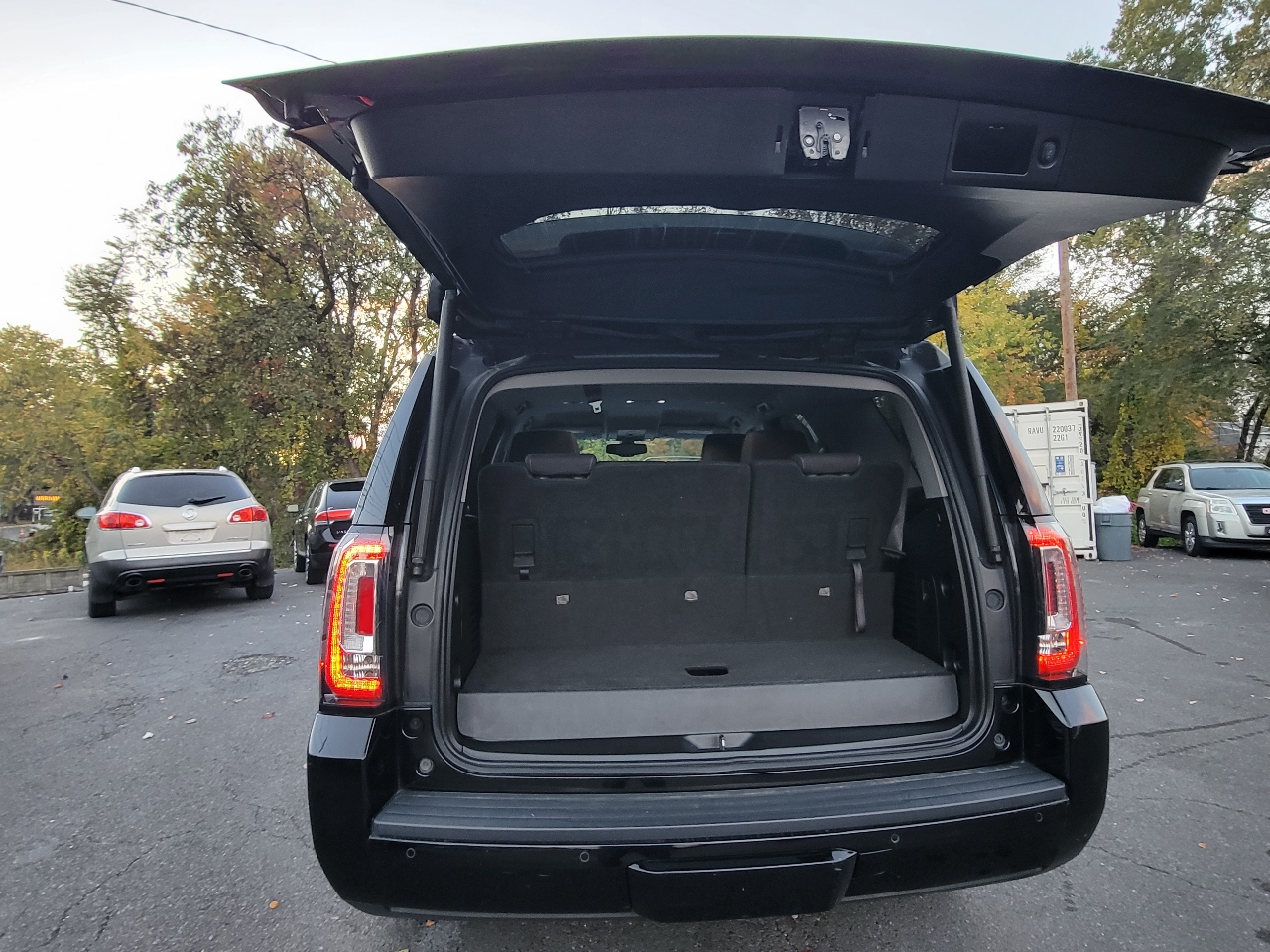 GMC Yukon 4WD 4dr SLE 2019 GMC Yukon 4WD 4dr SLE 2019