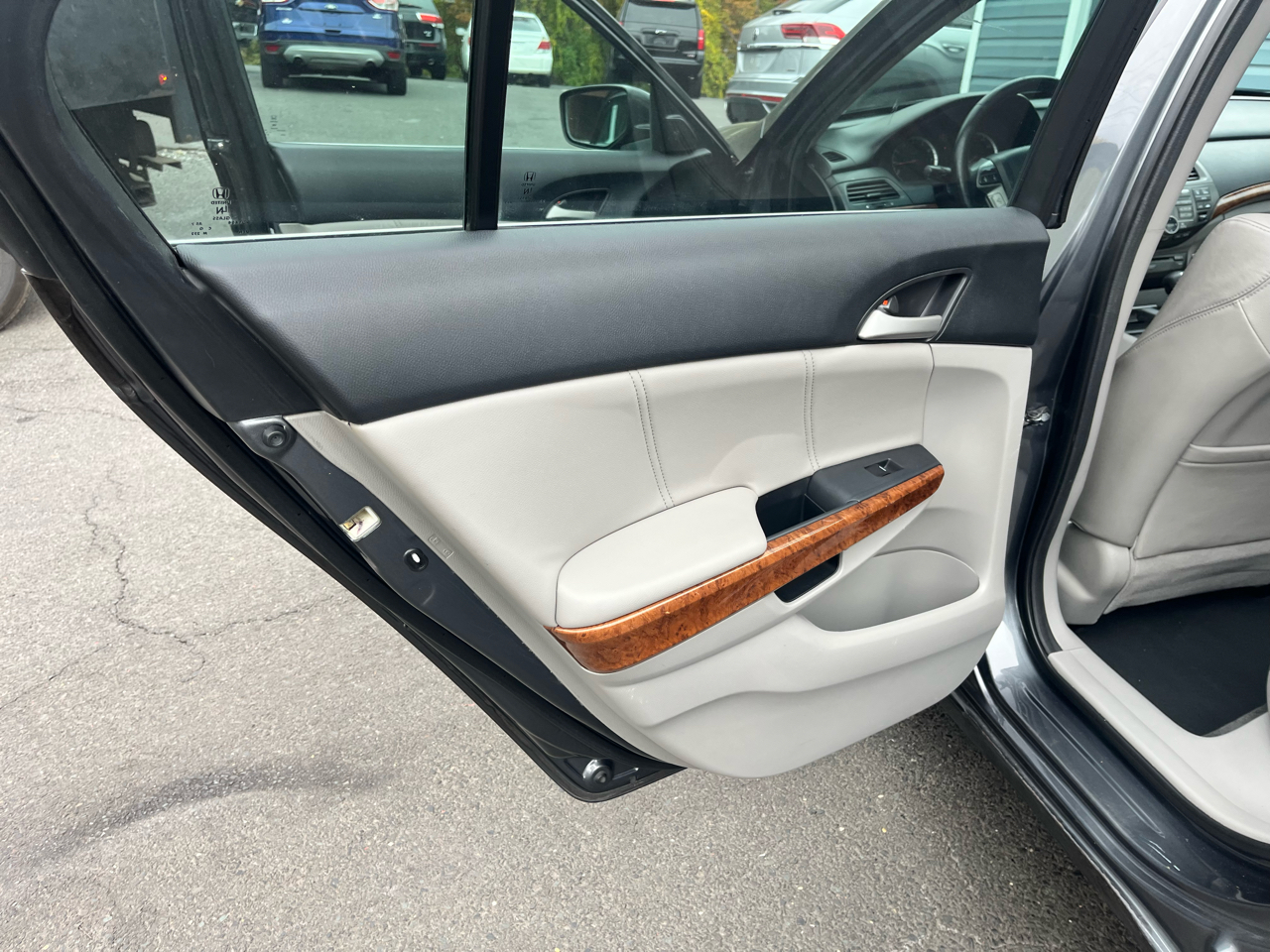 Honda Accord Sdn 4dr I4 Auto EX-L 2011 Honda Accord Sdn 4dr I4 Auto EX-L 2011