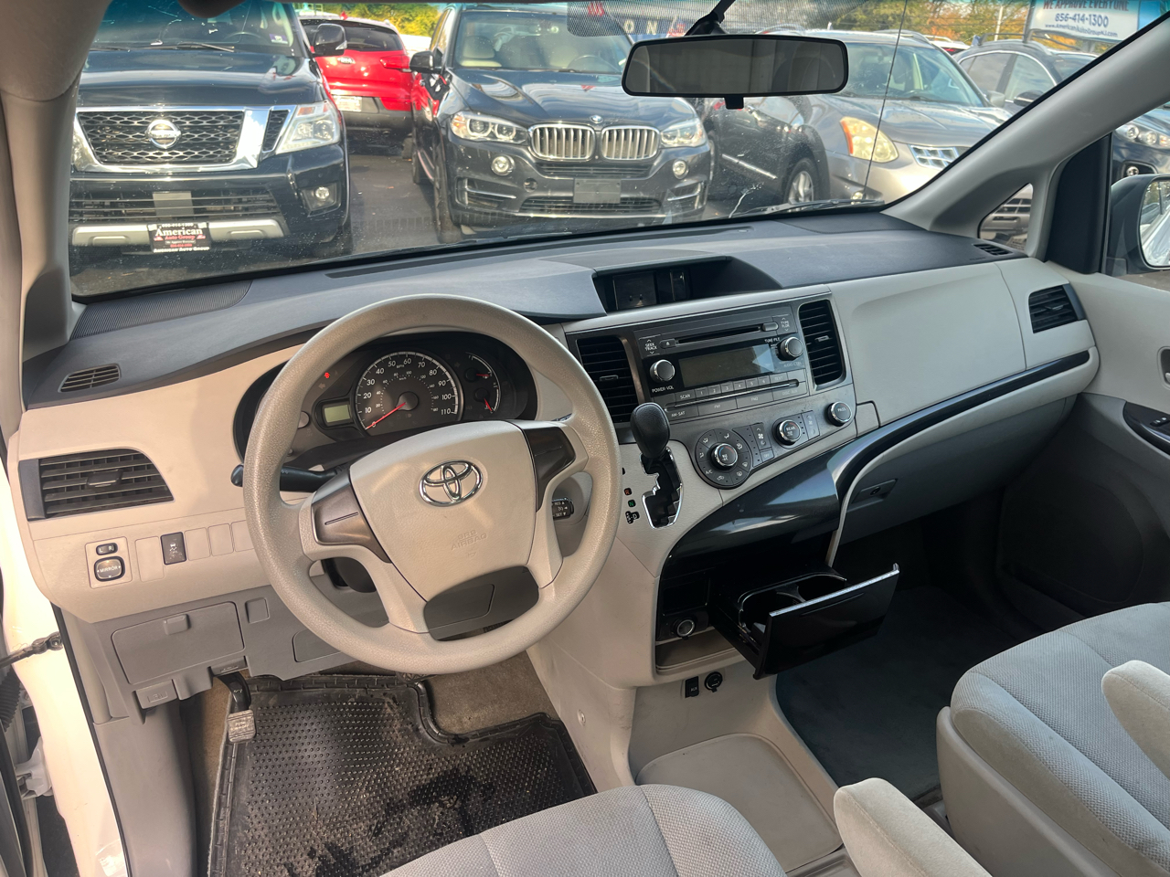 Toyota Sienna 5dr 7-Pass Van V6 L FWD (Natl) 2013 Toyota Sienna 5dr 7-Pass Van V6 L FWD (Natl) 2013