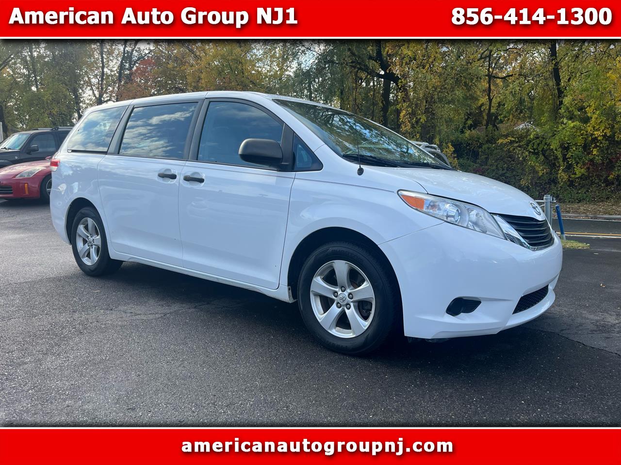 Toyota Sienna 5dr 7-Pass Van V6 L FWD (Natl) 2013 Toyota Sienna 5dr 7-Pass Van V6 L FWD (Natl) 2013