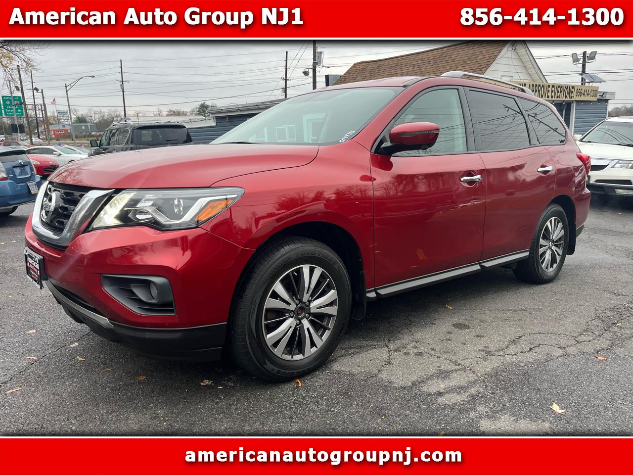 2017 Nissan Pathfinder SL