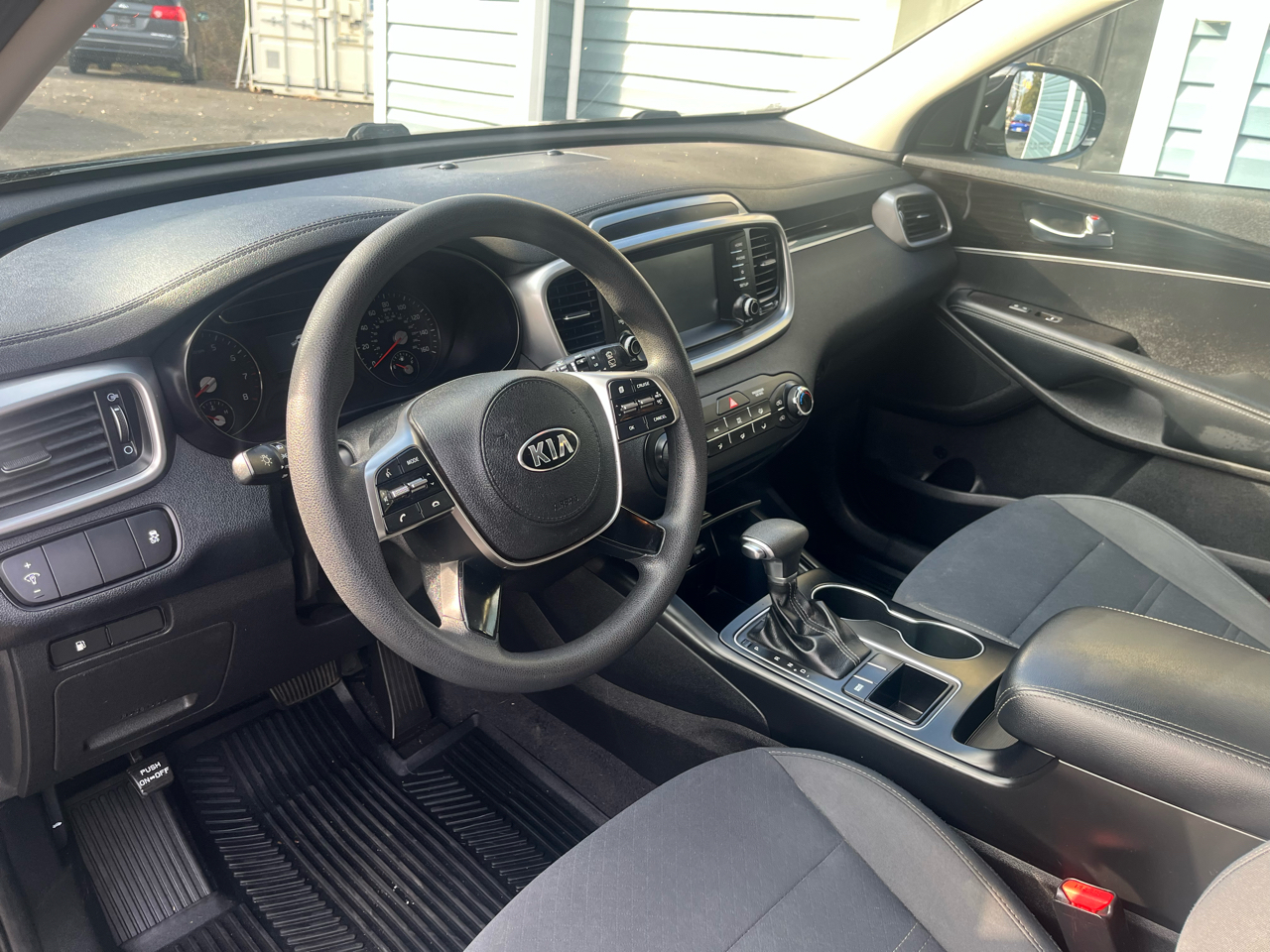 Kia Sorento L FWD 2019