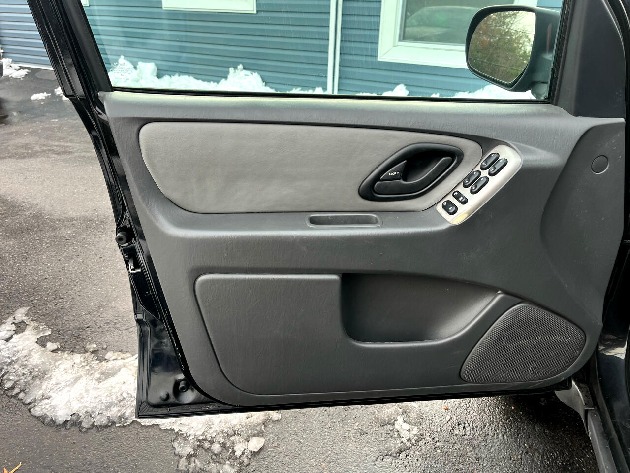 Ford Escape 4dr 2.3L XLT 4WD 2006