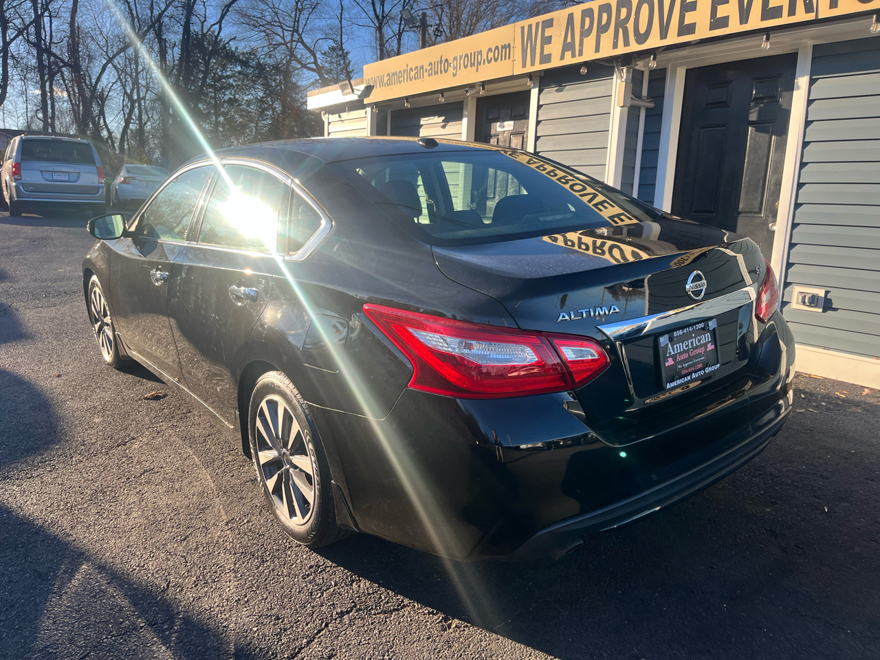 Nissan Altima 2.5 SV Sedan 2017