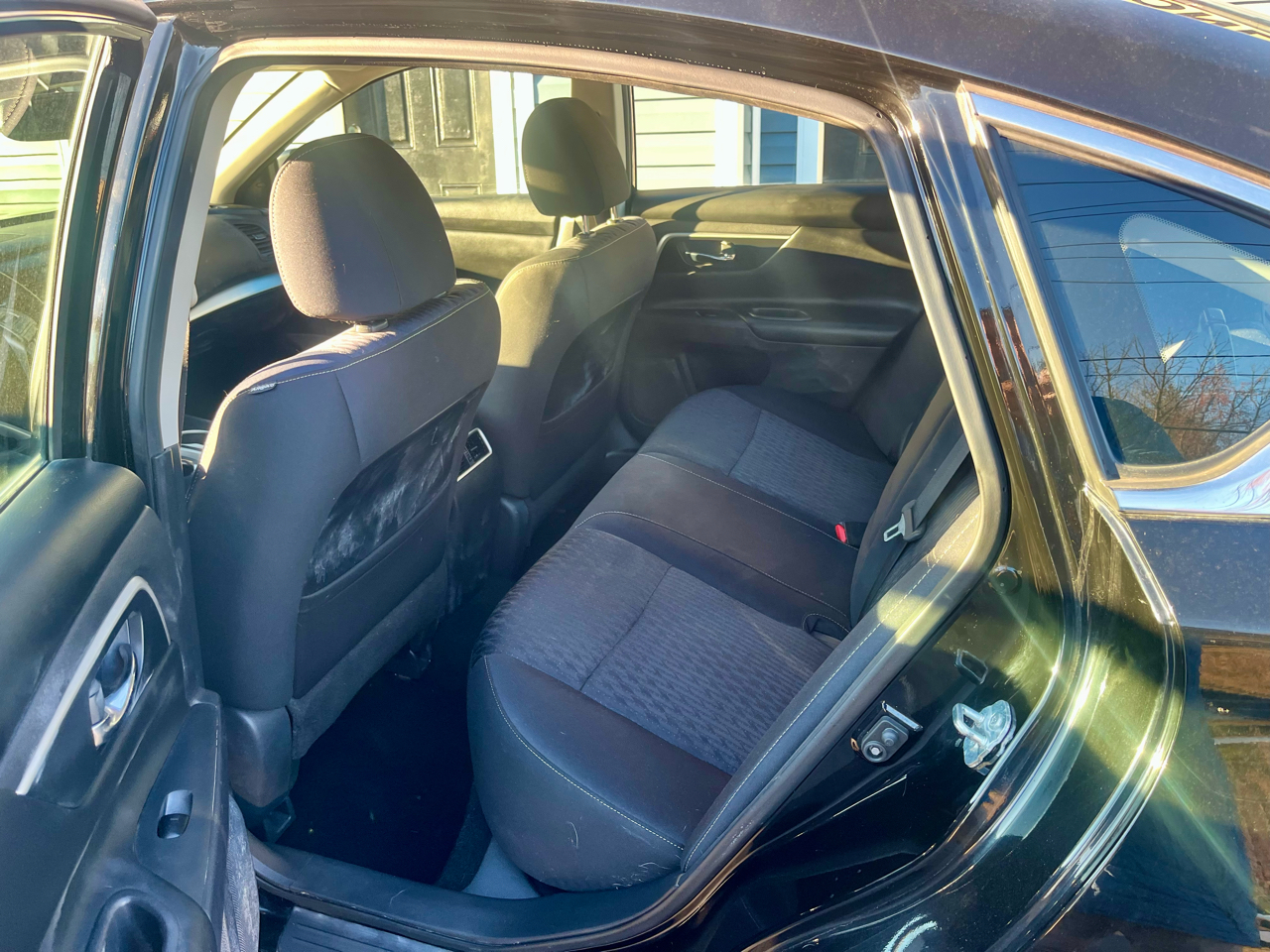 Nissan Altima 2.5 SV Sedan 2017