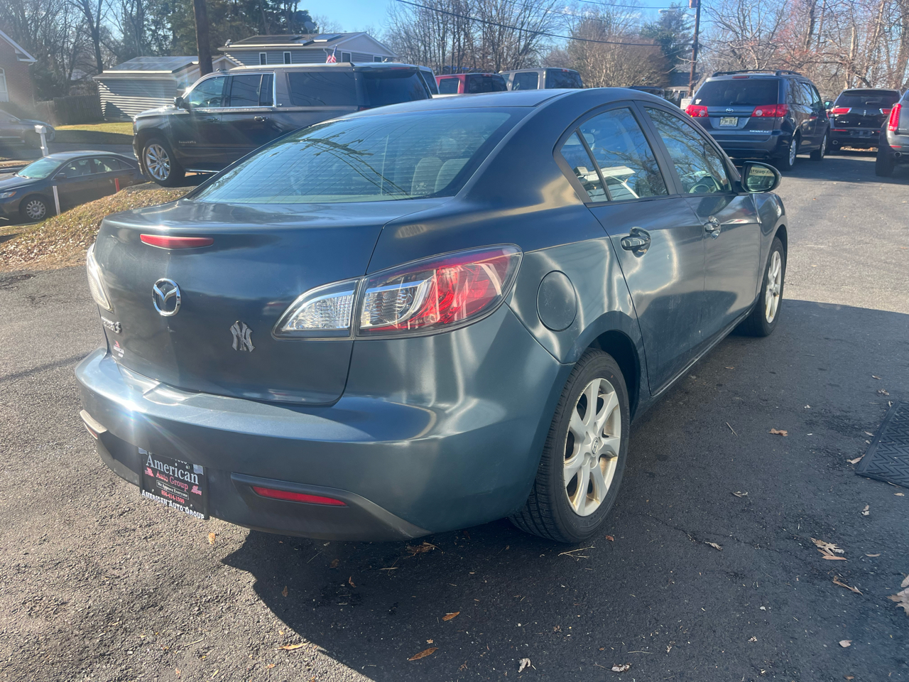 Mazda MAZDA3 4dr Sdn Auto i Touring 2011