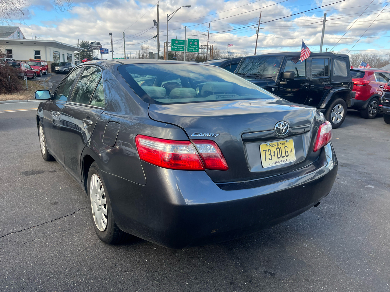 Toyota Camry 4dr Sdn I4 Auto LE (Natl) 2009