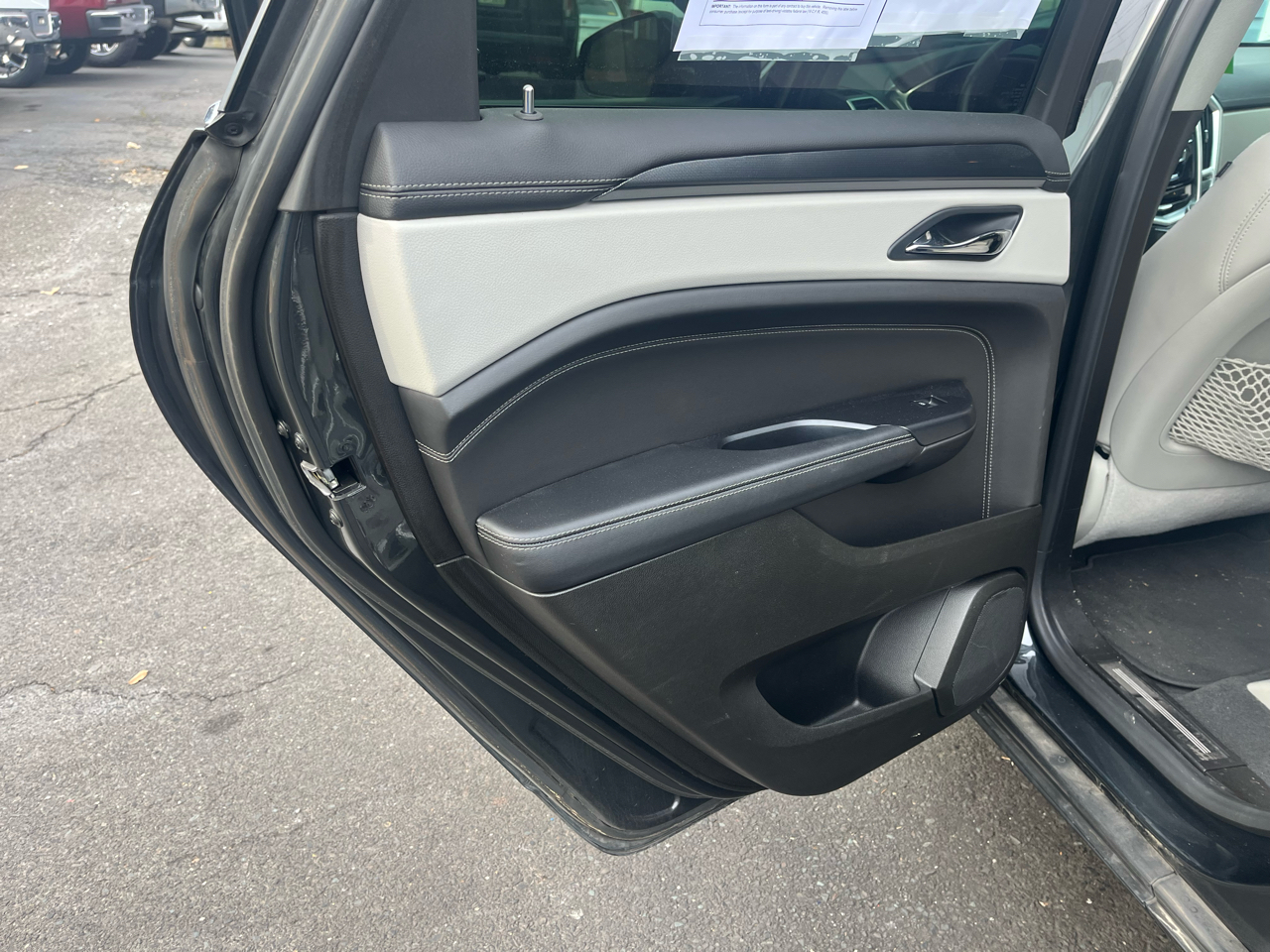 Cadillac SRX FWD 4dr Base 2014