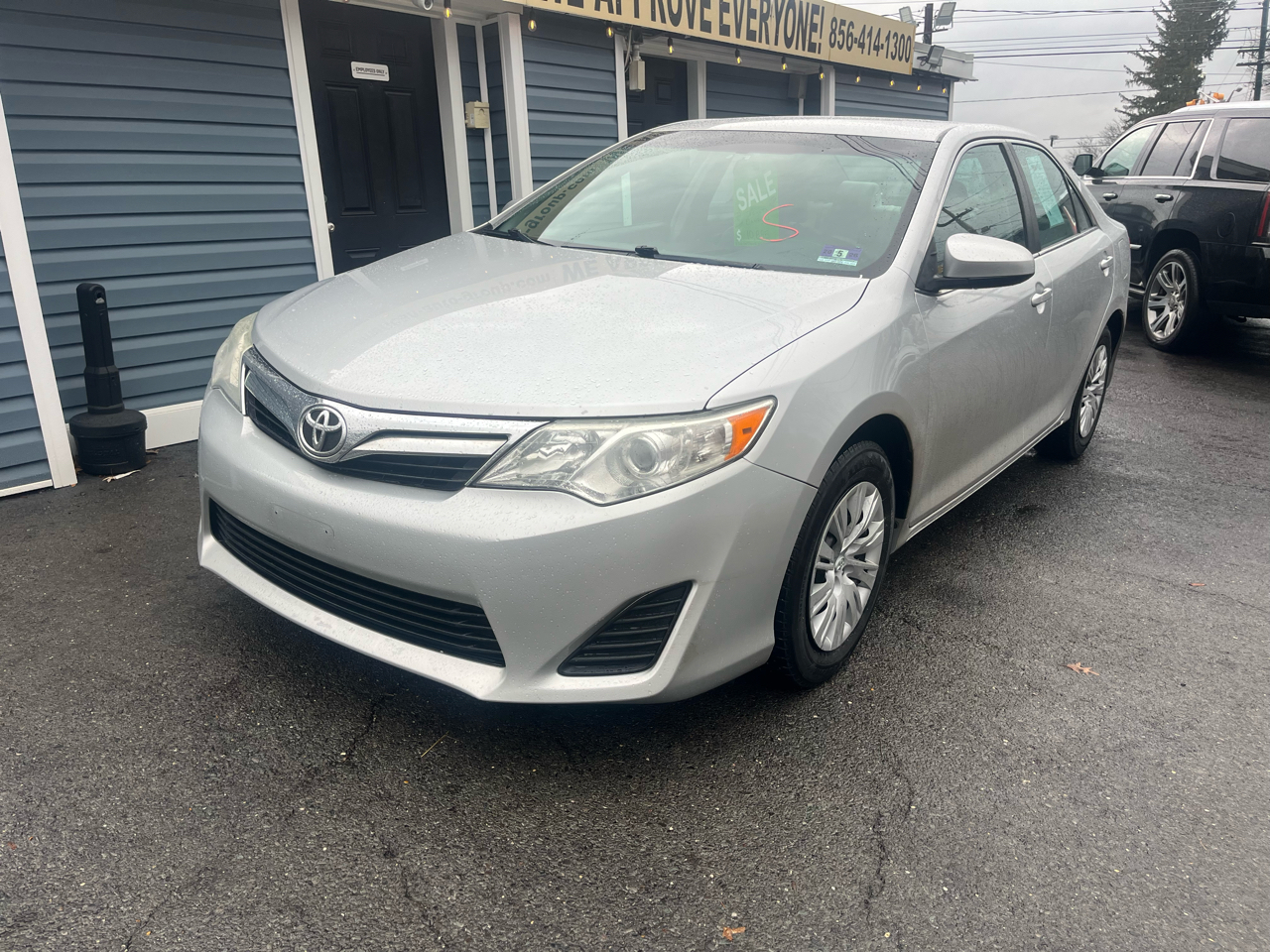 Toyota Camry 4dr Sdn LE Auto (Natl) 2013