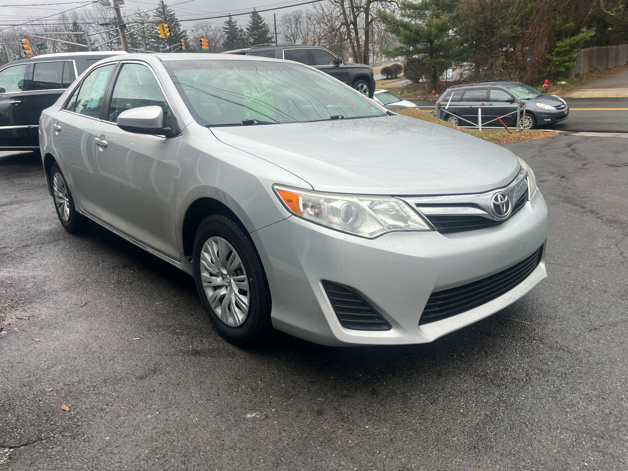 Toyota Camry 4dr Sdn LE Auto (Natl) 2013