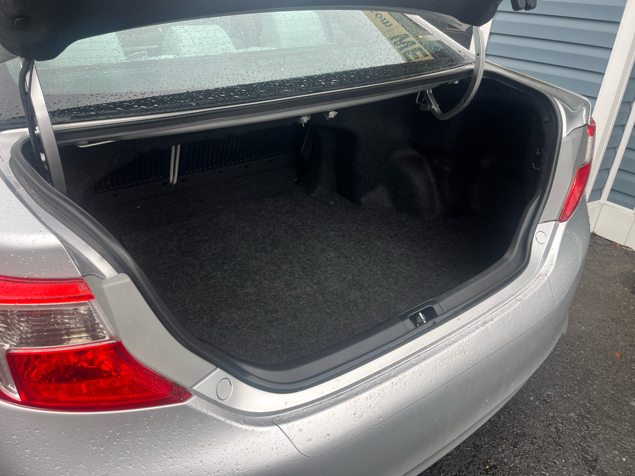 Toyota Camry 4dr Sdn LE Auto (Natl) 2013