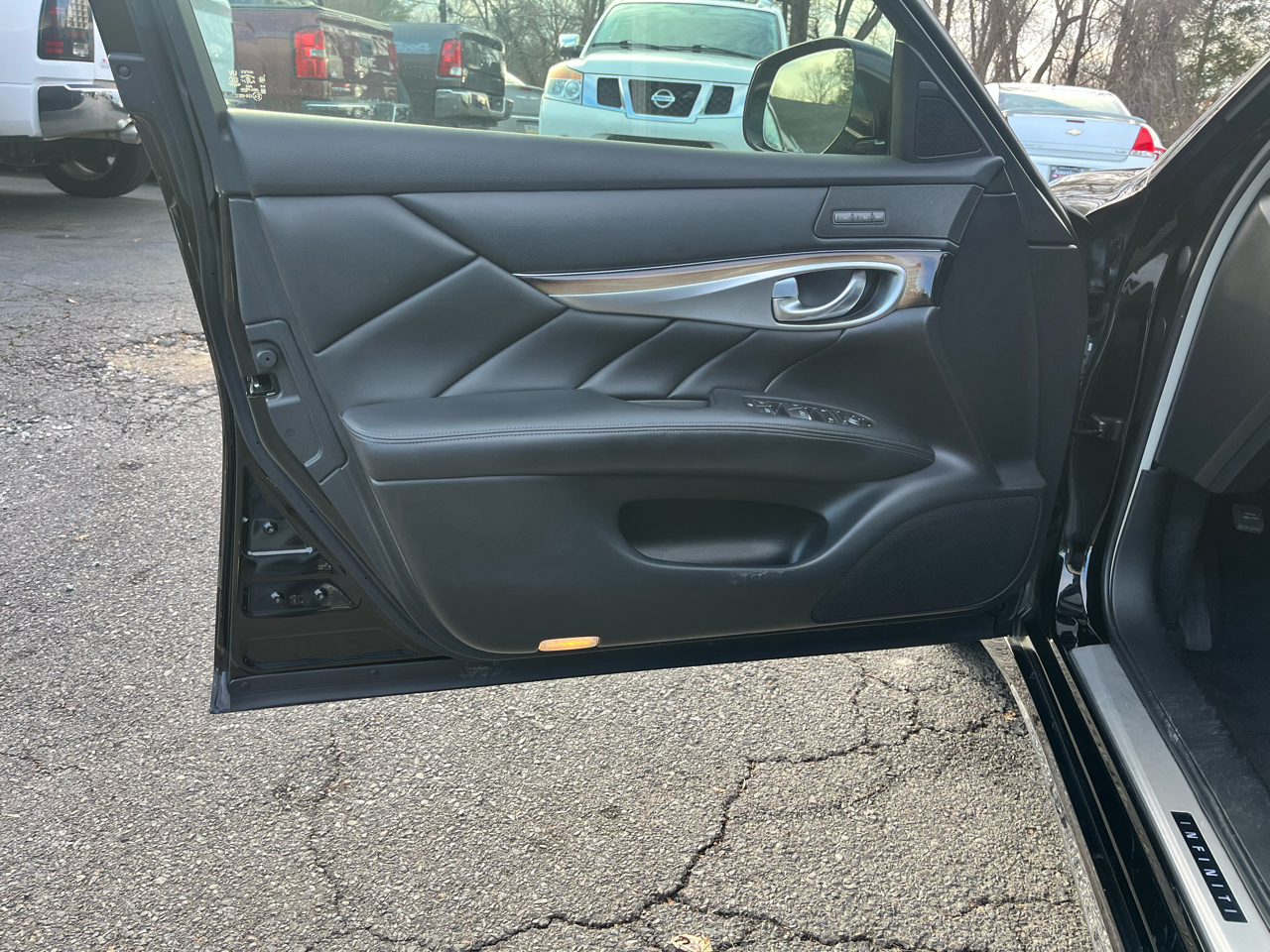 Infiniti Q70L 4dr Sdn V6 AWD 2015