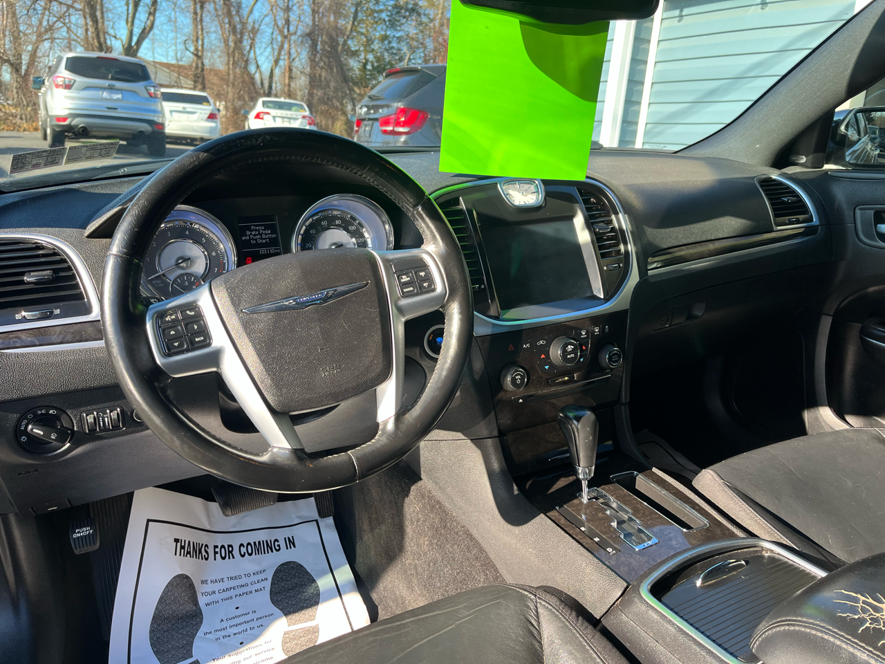 Chrysler 300 4dr Sdn Limited RWD 2011