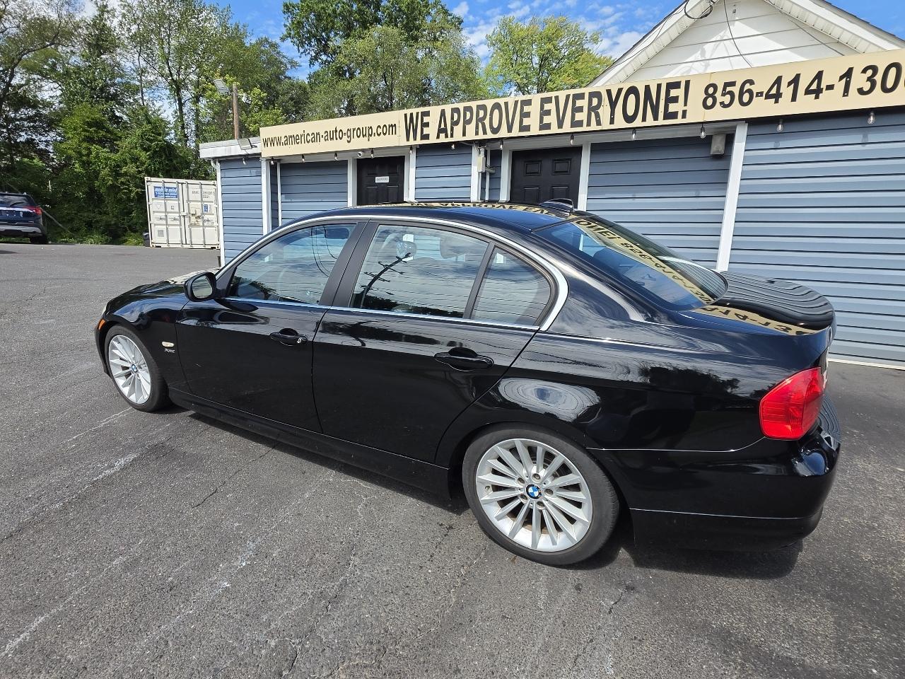BMW 3 Series 4dr Sdn 335i xDrive AWD 2011