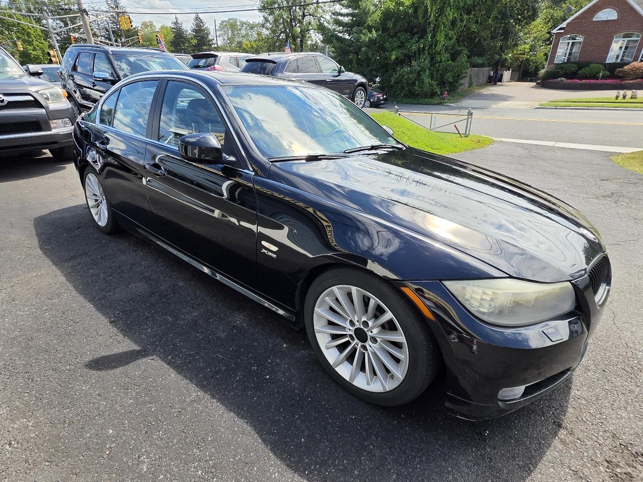BMW 3 Series 4dr Sdn 335i xDrive AWD 2011