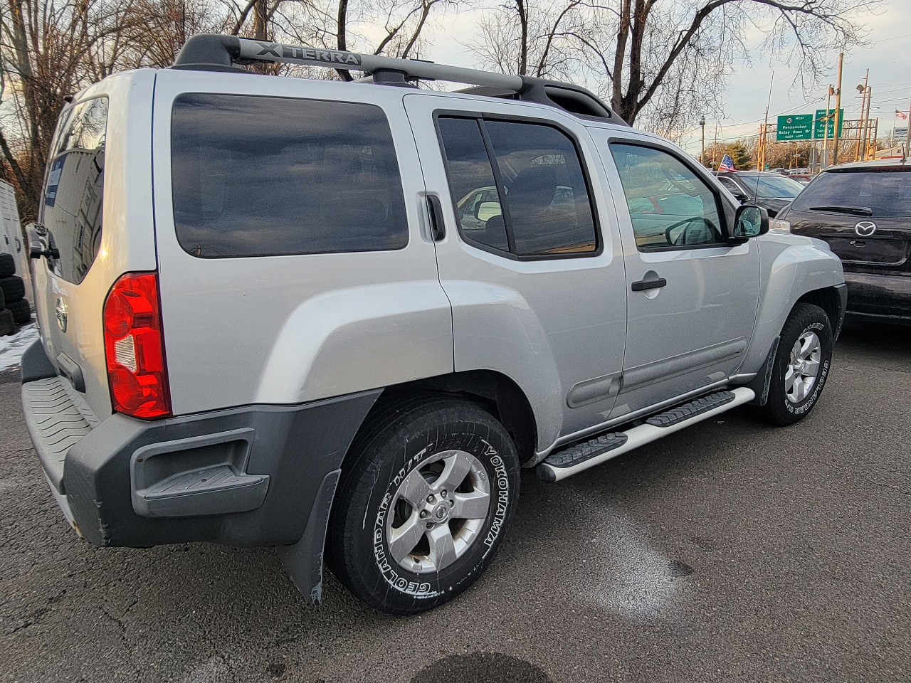 Nissan Xterra 4WD 4dr Auto S 2011