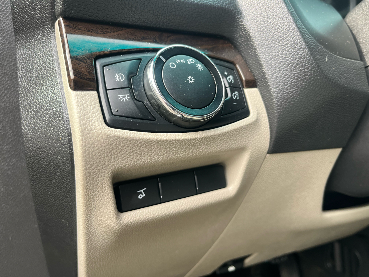 Ford Explorer 4WD 4dr Limited 2014