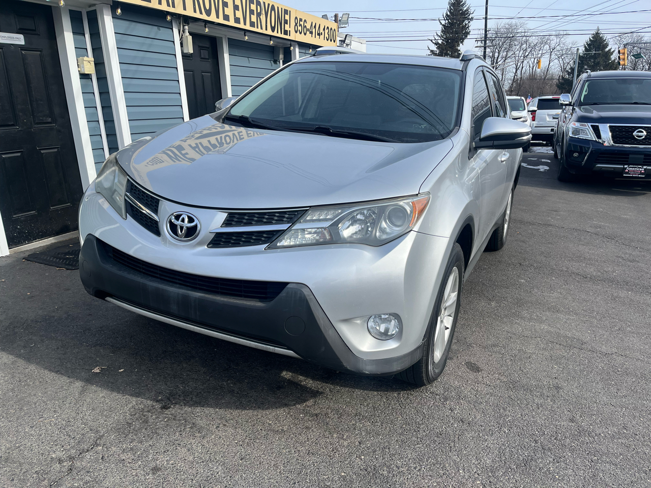 Toyota RAV4 AWD 4dr XLE (Natl) 2013