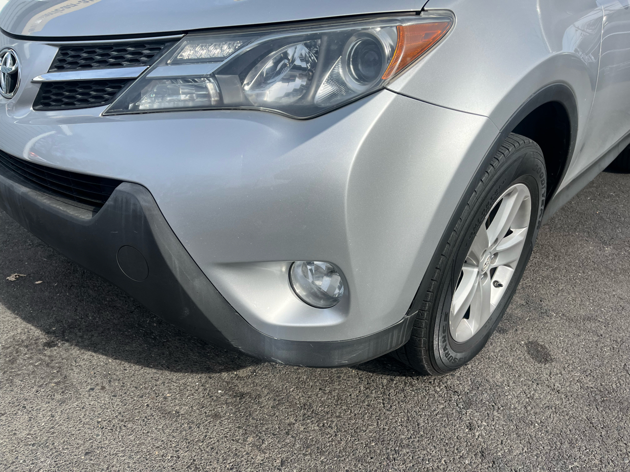 Toyota RAV4 AWD 4dr XLE (Natl) 2013