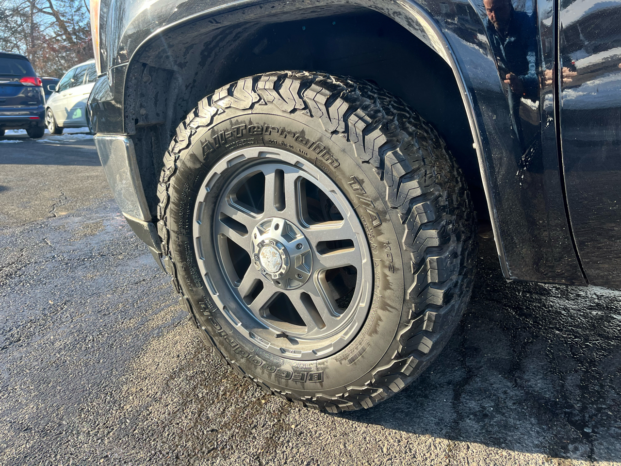 GMC Sierra 1500 4WD Crew Cab 143.5" SLE 2011