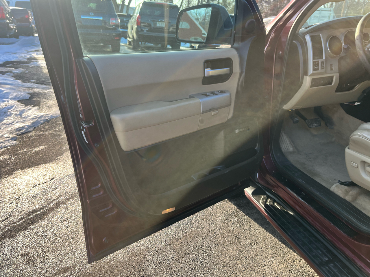 Toyota Sequoia 4WD 4dr LV8 6-Spd AT Ltd (Natl) 2008