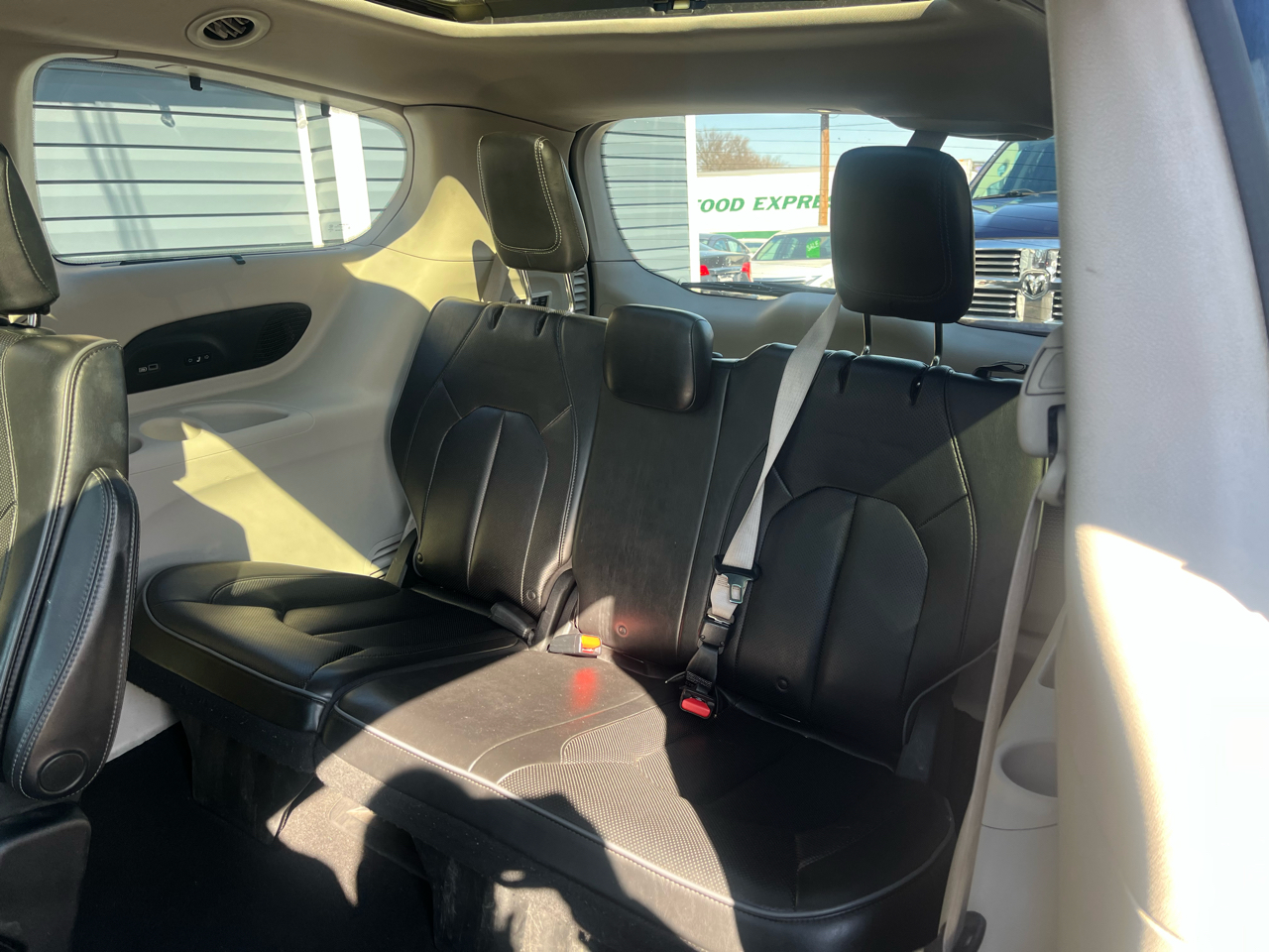 Chrysler Pacifica Limited FWD 2018