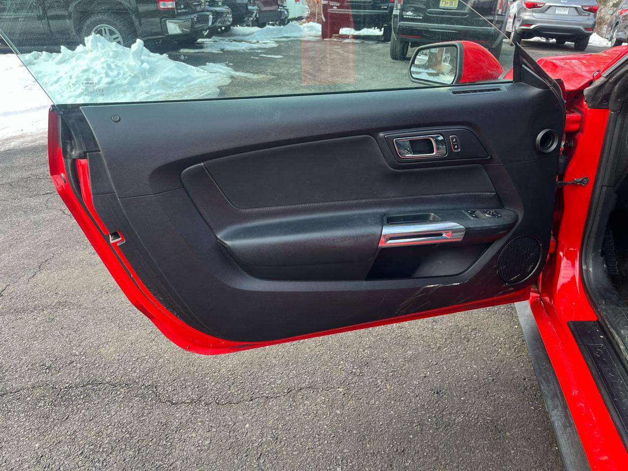 Ford Mustang 2dr Fastback V6 2016