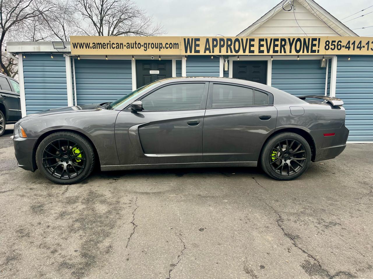 Dodge Charger 4dr Sdn SE RWD 2013