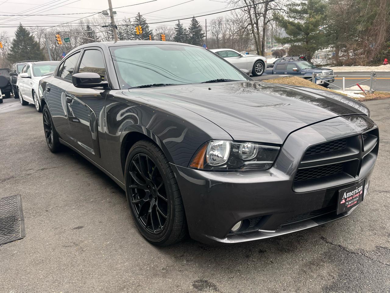 Dodge Charger 4dr Sdn SE RWD 2013