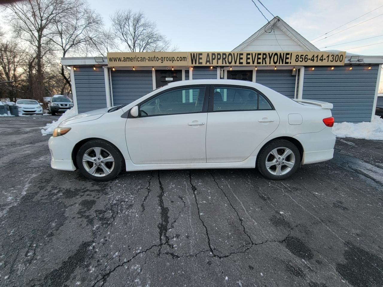 Toyota Corolla S 4D Sedan 2011