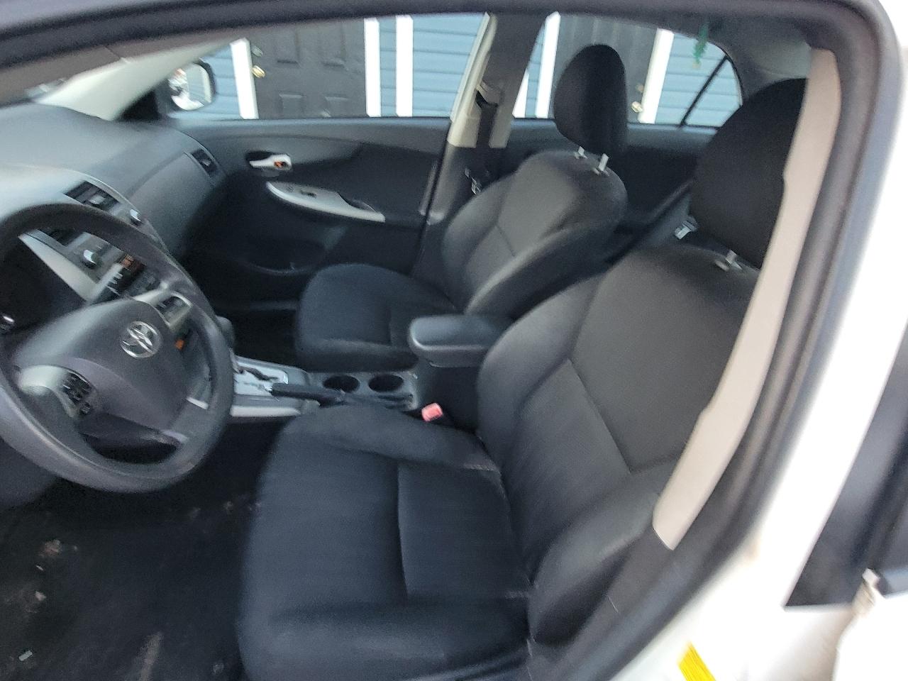 Toyota Corolla S 4D Sedan 2011