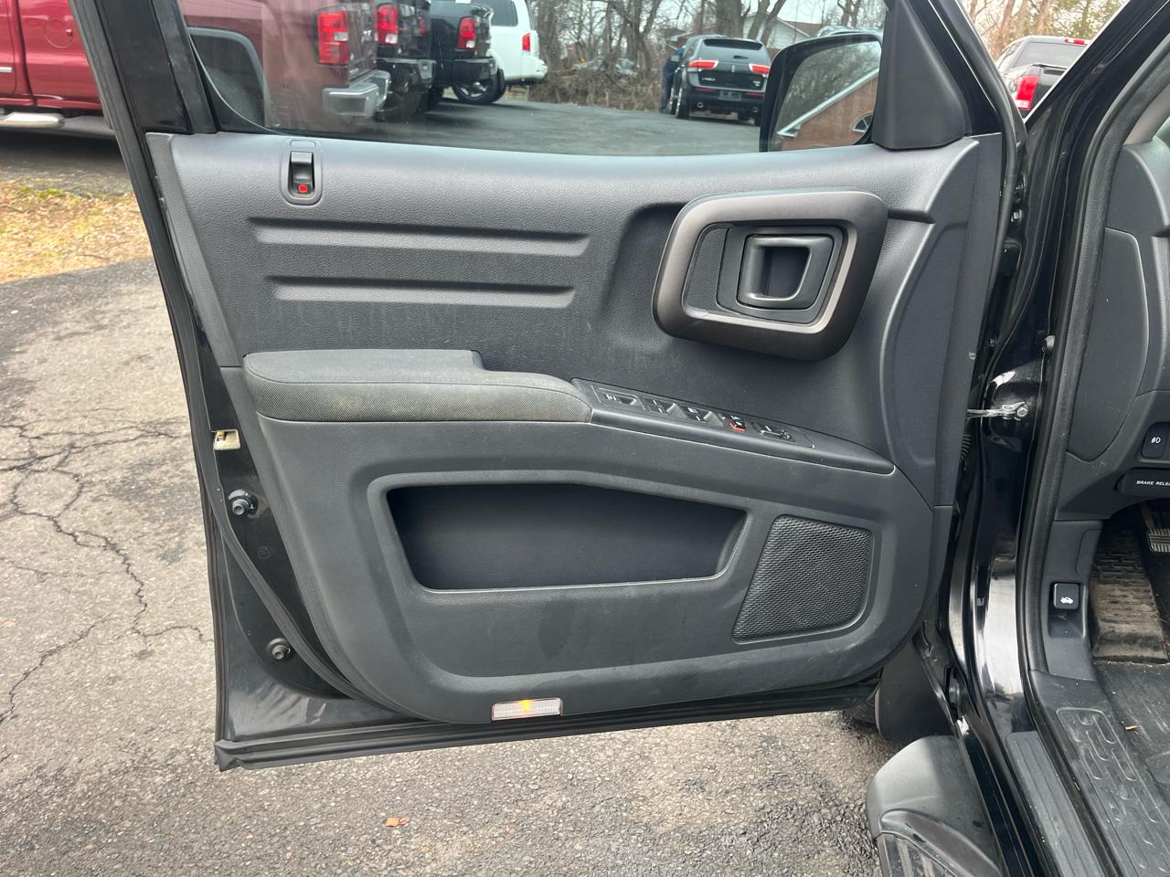 Honda Ridgeline 4WD Crew Cab Sport 2013