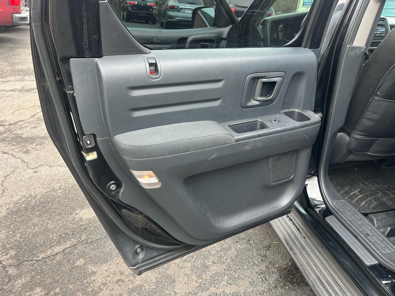 Honda Ridgeline 4WD Crew Cab Sport 2013