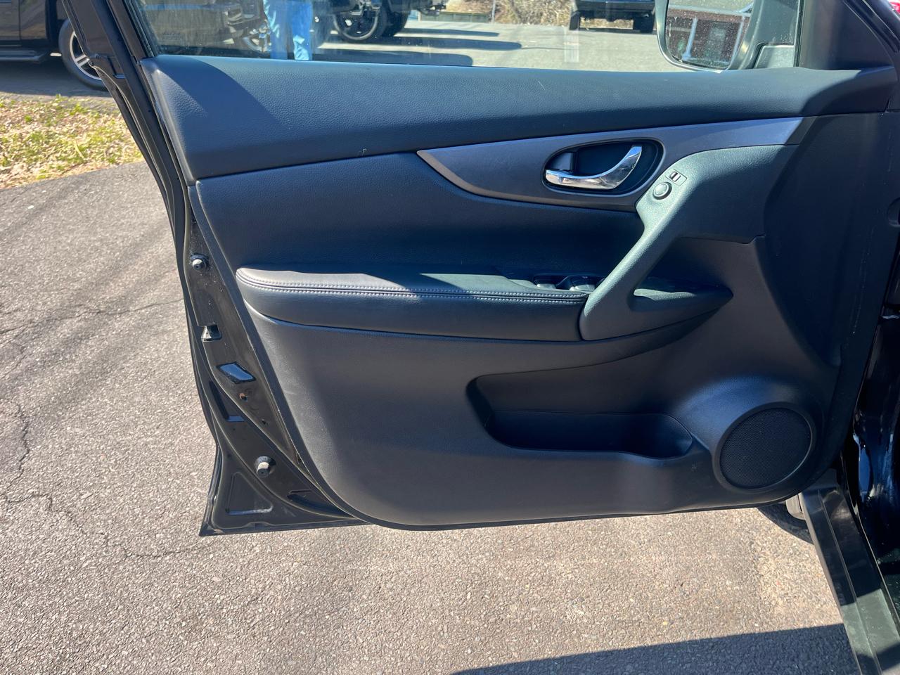 Nissan Rogue AWD 4dr SV 2015