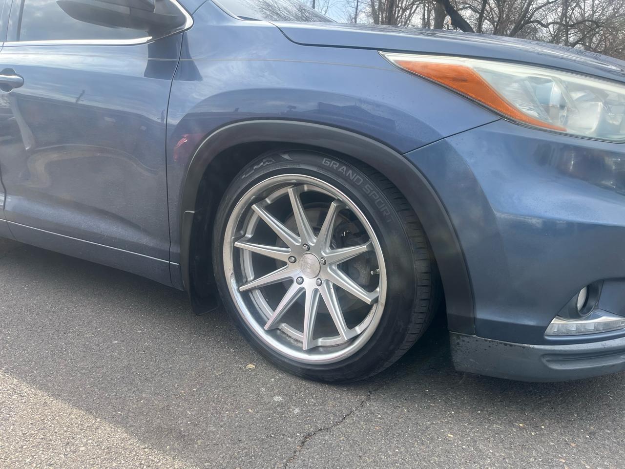 Toyota Highlander AWD 4dr V6 Limited (Natl) 2015