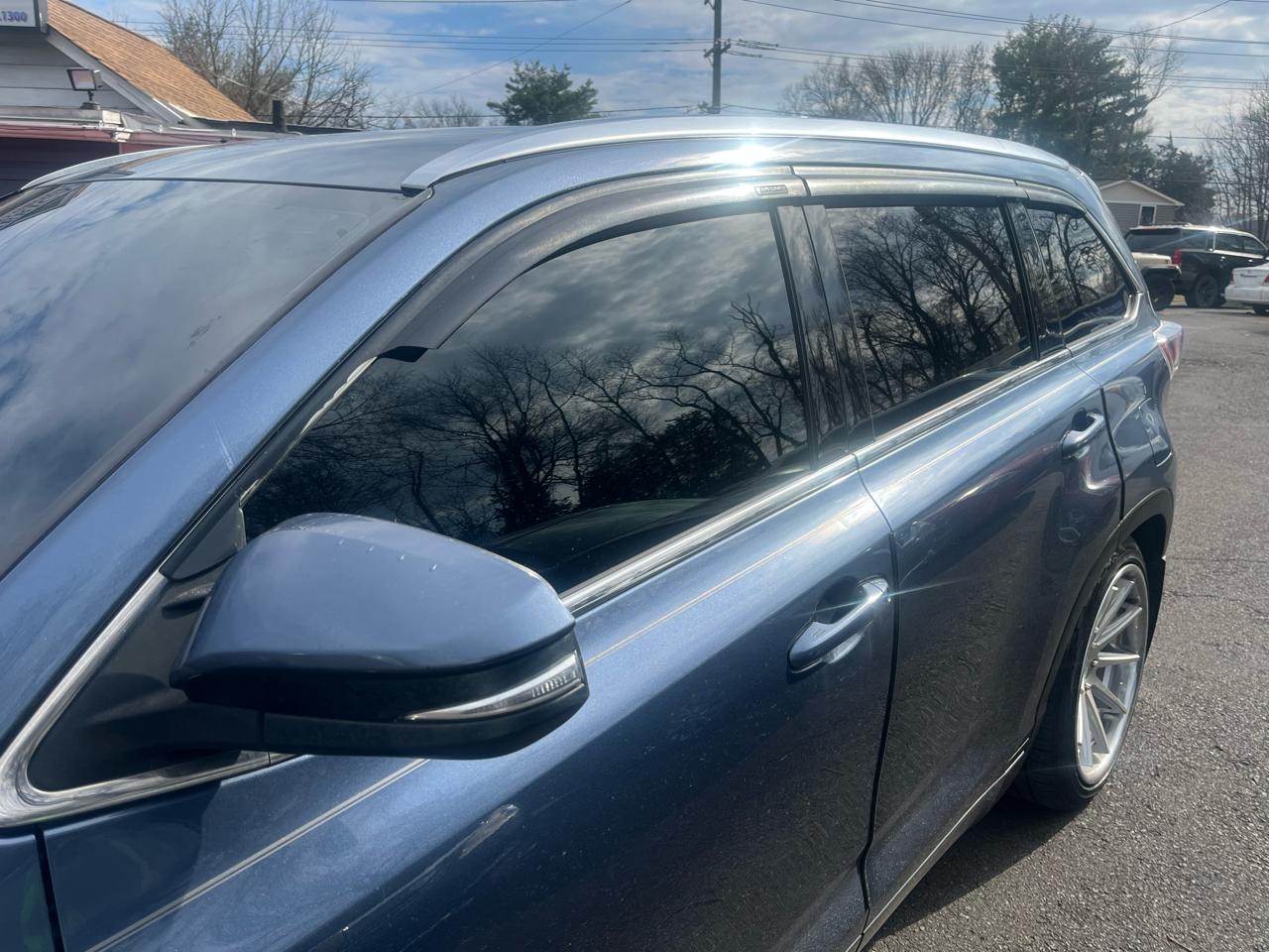 Toyota Highlander AWD 4dr V6 Limited (Natl) 2015