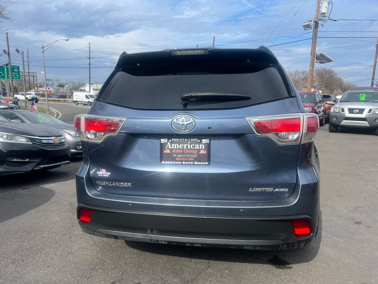 Toyota Highlander AWD 4dr V6 Limited (Natl) 2015