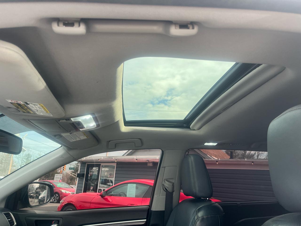 Toyota Highlander AWD 4dr V6 Limited (Natl) 2015